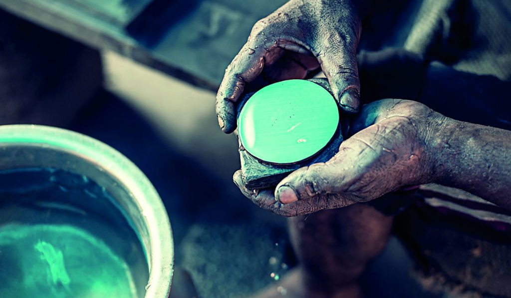 Challenges & Sustainability – How the Aranmula Mirror Industry Survives in Modern Times